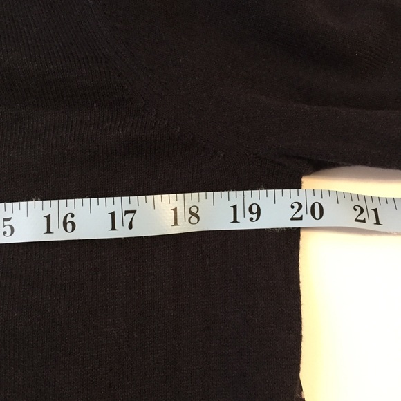 Loft sweater/top - Picture 7 of 9